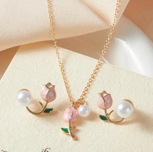 Vente en gros collier haut de gamme en alliage motif fleur tendance belle tulipe or pour femmes - Product Image 5