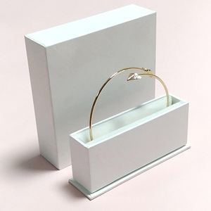 ROGOOD-Boîte d'emballage pour bijoux en papier carton fantaisie P1301, design original, mince, avec couvercle d'angle carré et base, en métal - Product Image 1