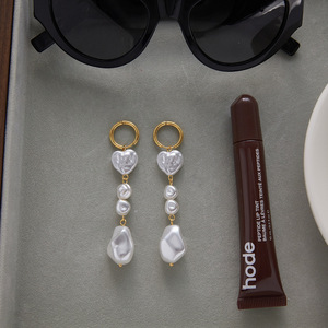ต่างหูมุกทรงหัวใจ 18K ทองสแตนเลสสตีล สำหรับผู้หญิง สวมใส่ได้ทุกวัน - Product Image 4