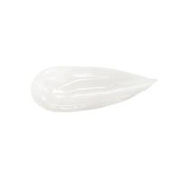Gloss à lèvres volumisant longue tenue, lisse les ridules, brillance intense, formule végane infusée au beurre de karité, sans sensation collante