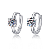 Vente en gros de boucles d'oreilles classiques en argent sterling S925 avec 4 griffes, moissanite ronde taille brillant 0,5 carat couleur D pour femmes, certificat GRA