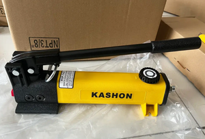 Pompe hydraulique manuelle ultra haute pression KSP-2282 2800 bars/40 000 psi, deux vitesses, équivalente à Enerpac OEM, personnalisable - Product Image 2