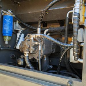 Pelle lourde sur chenilles Volvo EC240 24 tonnes Suède Composants importés du noyau de la pompe à moteur Capacité du godet de 0.8m Puissance utilisée 185kw - Product Image 5