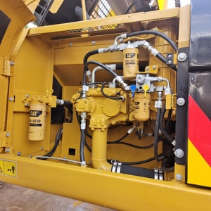 แผ่นยางรองราง329D เครื่องขุดพร้อมมอเตอร์ & PLC 1.1ม. ถังความจุ29ตันน้ำหนักในการใช้งาน - Product Image 5