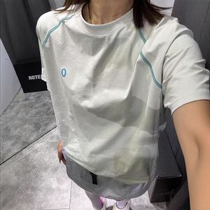 เสื้อยืดแขนสั้นผ้าไหมน้ำแข็งแห้งเร็วสำหรับผู้หญิง เสื้อกีฬาระบายอากาศสำหรับฤดูร้อน เหมาะสำหรับวิ่ง เดินป่า ปั่นจักรยาน และออกกำลังกาย - Product Image 1