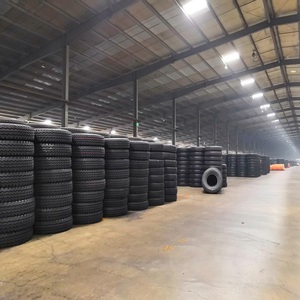 Entrega rápida de neumáticos para camión 29580R22.5 de calidad premium, diseñados para transporte de larga distancia, con flancos resistentes y mejor estabilidad. - Product Image 3