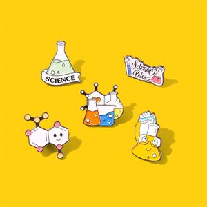 The Experiment Tools Ensemble de pin's en émail, broches et badges de revers à motifs de dessins animés mignons pour la décoration de vêtements et sacs pour femmes - Product Image 5