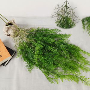 Lot de 50 plantes artificielles de fougère, feuilles de fougère persane à suspendre, accessoires de décoration murale intérieure pour mariage et bar, vert - Product Image 3