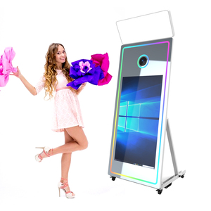 Photomaton miroir 65 pouces avec écran tactile 32 pouces, kiosque LED portable pour mariage, fête, centre commercial, exposition, selfie, promotion - Product Image 1