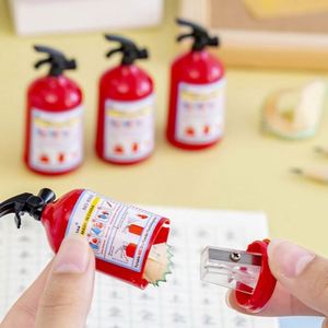 Taille-crayon en plastique en forme d'extincteur à prix abordable, cadeau de papeterie pour étudiants - Product Image 1