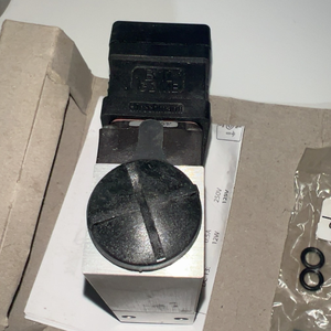 061B110866, MBC 5100, Pressostat en stock - Product Image 4