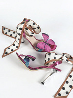 Sandales d'été sexy à talons hauts pour femmes, à bout ouvert carré, avec nœuds papillon, motif pois noirs et blancs, bride de cheville et lacets, couleur rose vif