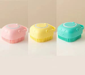 Shampooing pour animaux de compagnie, brosse de toilettage pliable et écologique en silicone autonettoyant de taille personnalisée brosses de bain pour chiens - Product Image 6