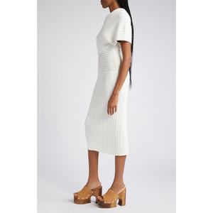 Robe pull blanche asymétrique, nouvelle collection automne/hiver - Product Image 2