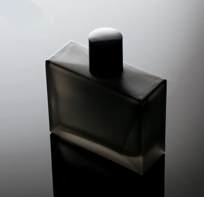 Noble Luxury Cologne Spray Bottle Black Inner Coating Flat Square Thick Bottom Perfume Spray Bottle