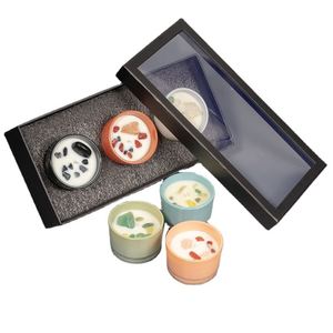 Venta al por mayor de <span class=keywords><strong>velas</strong></span> aromáticas de cera de soja de lujo de cristal curativo hechas a mano veganas conjunto de regalo vela <span class=keywords><strong>con</strong></span> joyería <span class=keywords><strong>en</strong></span> <span class=keywords><strong>el</strong></span> <span class=keywords><strong>interior</strong></span> - Product Image 1
