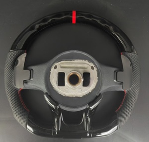 Volant sport pour <span class=keywords><strong>Mercedes</strong></span> <span class=keywords><strong>Classe</strong></span> <span class=keywords><strong>G</strong></span> W464 en cuir noir brillant avec surpiqûres rouges et fibre de carbone pour 3/<span class=keywords><strong>4</strong></span> branches, montage direct - Product Image 2