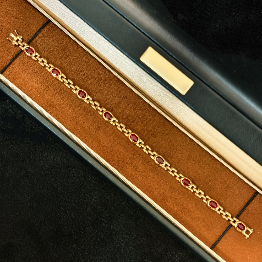 3.8ct ruby bracelet
