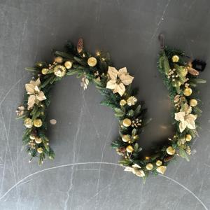 Guirlandes <span class=keywords><strong>de</strong></span> Noël en cèdre et pin <span class=keywords><strong>de</strong></span> 6 pieds, guirlande <span class=keywords><strong>de</strong></span> verdure réaliste pour la table, le mur, les décorations <span class=keywords><strong>de</strong></span> Noël intérieures et extérieures - Product Image 2