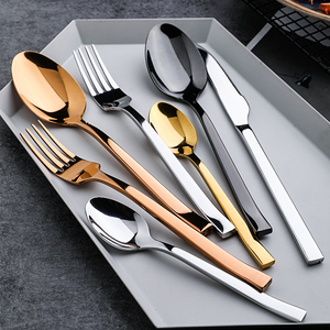 Restaurante Cuchara Tenedor Juegos de cuchillos, diseño de curva en S Acero inoxidable Recubierto de PVD Chapado en oro Cubierto - Product Image 2