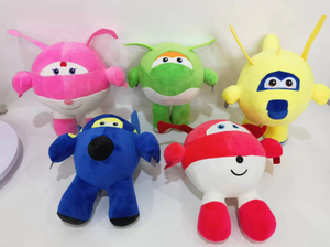 Poupées en peluche de haute qualité avec un aspect attrayant, idéales pour être offertes en cadeau et pour être conservées personnellement. - Product Image 3
