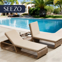 Chaise longue de piscine portable en métal et rotin moderne de haute qualité, résistante aux UV, avec boîte de rangement, pour villa