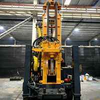 Foreuse de puits d'eau sur chenilles Harkon à moteur diesel, 132 kW, force de levage de 28 tonnes, capacité de profondeur maximale de 300 m