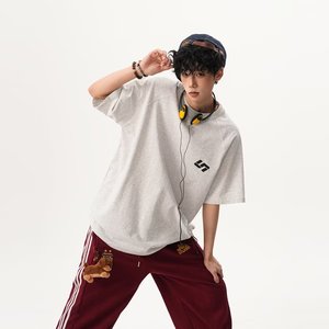 T-shirt de fitness transfrontalier à manches courtes, coupe ample, perlé, vintage, respirant, anti-humidité, très élastique, ajusté, couleur unie - Product Image 1