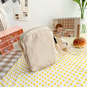 Wholesale Small Canvas Cute Little Bear Singe Shoulder <strong>Bag</strong> Outdoor <strong>Cell</strong> <strong>Phone</strong> Children Crossbody <strong>Bag</strong> - Product Image 4