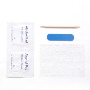 Kit complet d'outils pour l'application d'ongles <span class=keywords><strong>press</strong></span>-<span class=keywords><strong>on</strong></span> avec des languettes de colle à ongles double face, une lime en bois et des tampons d'alcool - Product Image 2