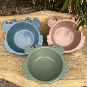 Bassine en plastique pour enfants en forme de crabe, couleurs assorties, multifonction, pour le bain et la toilette des bébés - Product Image 1