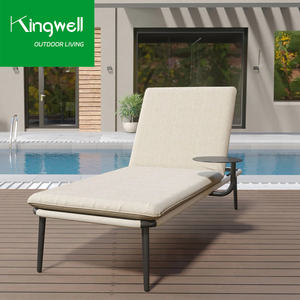 Chaise longue <span class=keywords><strong>de</strong></span> piscine empilable portable en aluminium contemporaine Lits <span class=keywords><strong>de</strong></span> plage extérieurs pour hôtels <span class=keywords><strong>Bain</strong></span> <span class=keywords><strong>de</strong></span> <span class=keywords><strong>soleil</strong></span> pour se prélasser au bord <span class=keywords><strong>de</strong></span> la plage - Product Image 3