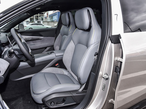 NOUVELLE VOITURE 2025 Lynk & Co 08 EM-P <span class=keywords><strong>120</strong></span> Véhicule hybride à longue portée Plus à entraînement automatique - Product Image 6