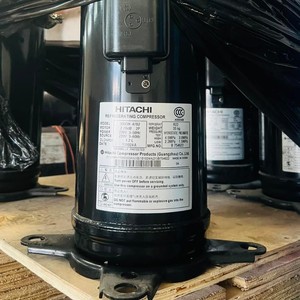 Compresseur frigorifique Hitachi 303DH-47B2 220V 2,7kW pour remplacement de climatiseur - Product Image 1