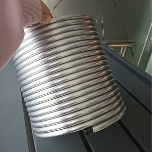 202 <span class=keywords><strong>316</strong></span> 0,1-5mm Intercambiador de calor en espiral soldado 904L 2205 2507 3mm 6mm Tubo de bobina de enfriamiento de acero inoxidable - Product Image 3