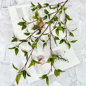 Queyiyi Fleurs Artificielles Branches de Feuilles Triangulaires en Soie Verte Décoration d'Intérieur Ornement de Table - Product Image 3
