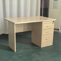 Bureau d'ordinateur moderne et élégant pour cadre dirigeant, en contreplaqué (E1) durable, idéal pour le télétravail, à prix abordable