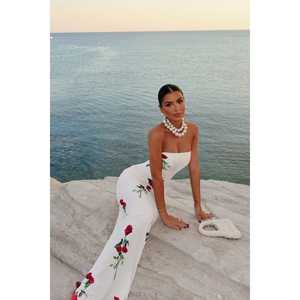 Robe de bal blanche Onella pour femme, motif rose, taille empire, fleur, pour soirées et occasions formelles, disponible en XS, longueur genou - Product Image 2