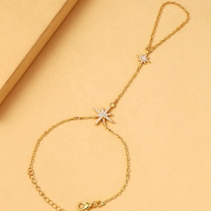 Pulsera de mano con diseño de estrella y circonitas cúbicas para mujer, ideal para bodas, venta al por mayor - Product Image 3