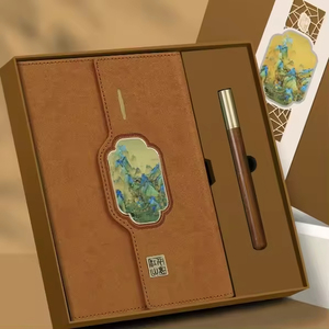 Ensemble cadeau de carnets en cuir PU A5 personnalisés promotionnels, lot de carnets avec stylet pour les nouvelles idées de produits 2025 - Product Image 4