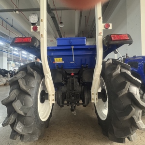 50HP 4WD Nouveaux tracteurs agricoles SEEYES TC504 Agriculture pour multi-usages avec une excellente qualité et une haute efficacité - Product Image 4