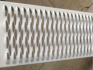 Gradini e Passerelle in Metallo Antiscivolo, Passerella in Acciaio Perforato, Gradini per Scale Perforati - Product Image 3