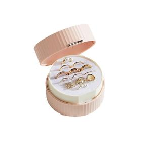 Boîte à bijoux Macaron 5 pouces en ABS avec doublure en coton, légère et portable, pour le rangement de boucles d'oreilles, bracelets et colliers - Product Image 4