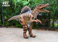 Costume de dinosaure animatronique réaliste sur mesure de Zigong, combinaison électronique respirante pour la marche, idéale pour Halloween, les parcs à thème et les événements commerciaux