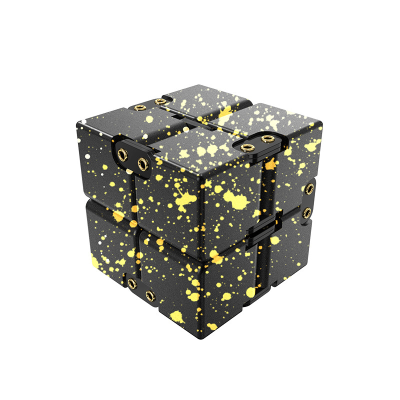 Cubo de Rubik Rivet Infinity Negro y Amarillo