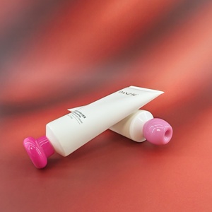 Tube cosmétique en plastique blanc DANZ avec bouchon à vis et capuchon rabattable, étiquetage pour emballage de lotion, 100g, matériau PP, impression offset - Product Image 2