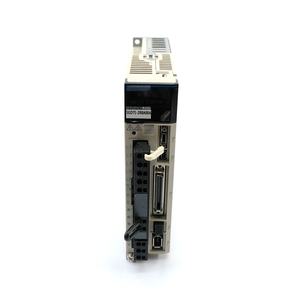Contactor Yaskawa Original Nuevo SGD7S-2R8A00A, Servoaccionamiento Nuevo de Marca - Product Image 1