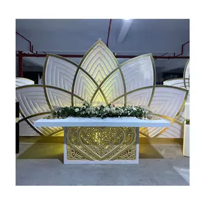 Lotus Sculpture 3D fleur mariage arc décoration acrylique blanc or côté en vente