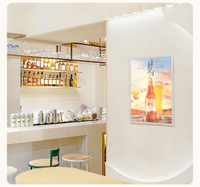 Boîte à lumière LED en aluminium A4 10mm d'épaisseur verre trempé poster suspendu rectangulaire pour l'extérieur en métal acrylique