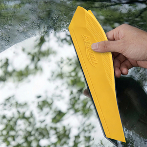 Raschietto Portatile per Vetri <span class=keywords><strong>Auto</strong></span> con Spazzola in Silicone, Non Danneggia la Superficie della Vernice, Lama per Acqua <span class=keywords><strong>Auto</strong></span> - Product Image 1